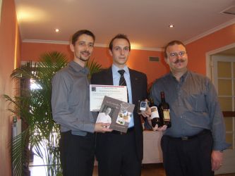 dardilly   camille blanc entour de laurent derh et arnaud chambost mof sommeliers