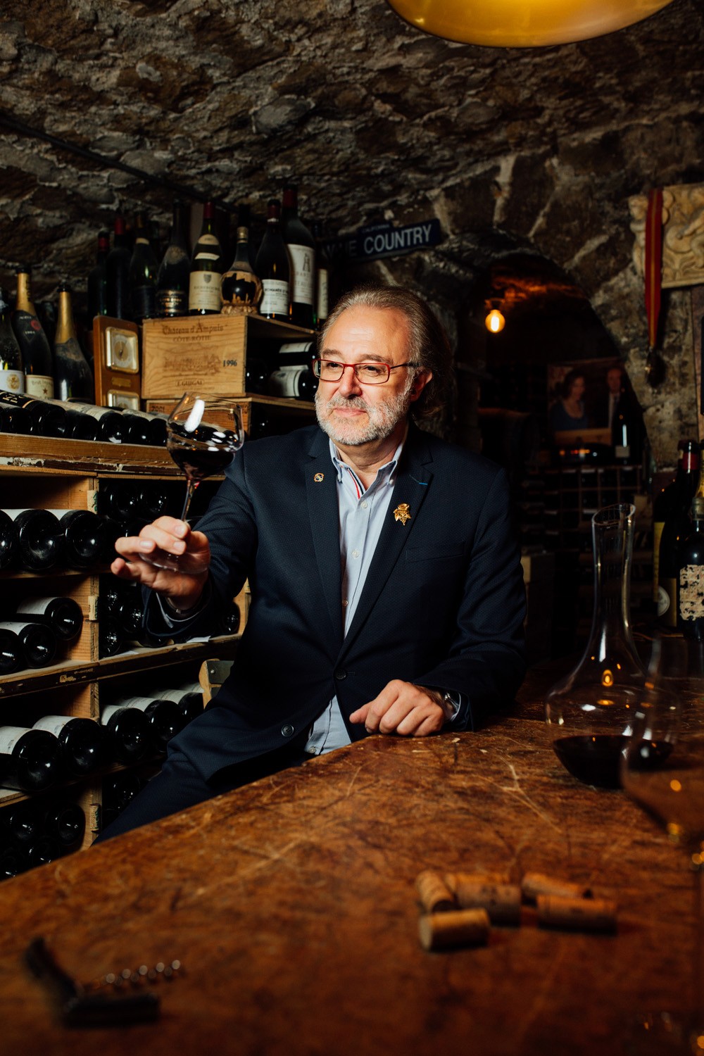 2112785 vins vous allez deguster web tete 030534854422