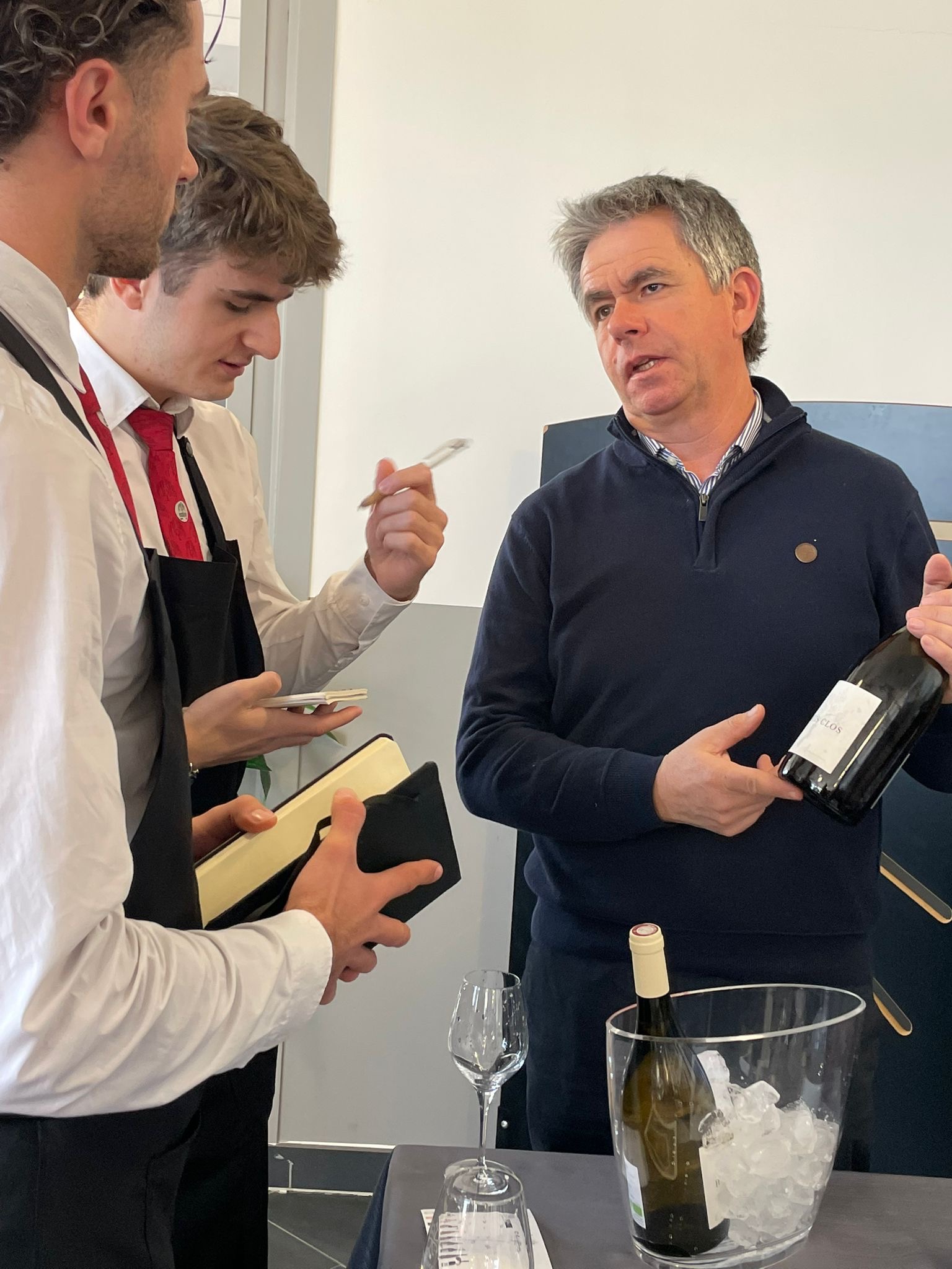 34c8df87-3613-43f8-bead-891e5f4a9310