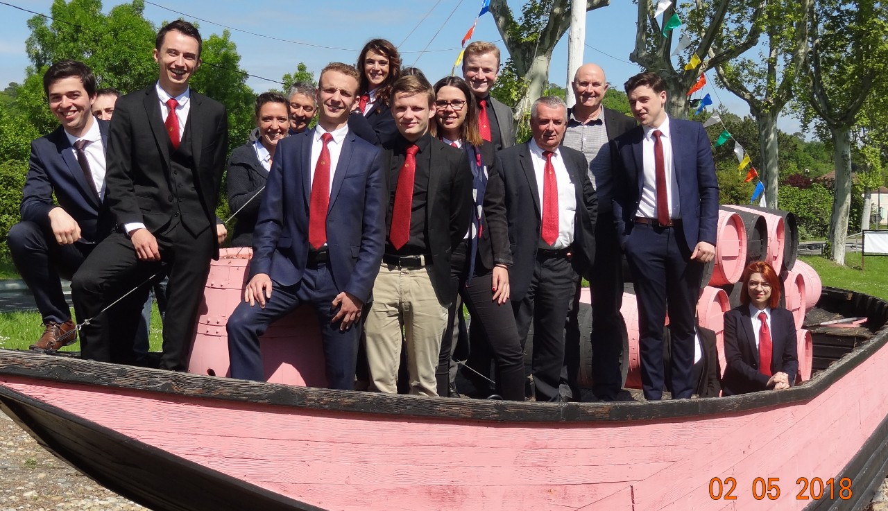 un-petit-tour-en-gabarre-1